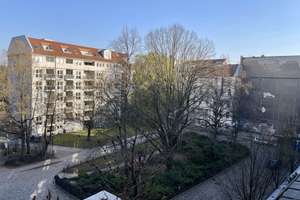 Stilvolle 2-Zimmer-Wohnung im denkmalgeschützten Zuckerbäckerhaus am Frankfurter Tor – Die vollständige Adresse der Immobilie erhältst du vom Anbieter., 10243 Friedrichshain, Berlin – Vorschaubild 6