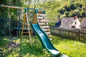 Gepflegtes Einfamilienhaus mit idyllischem Garten und Stellplatz – Ahrweiler (Kreis) – Vorschaubild 26