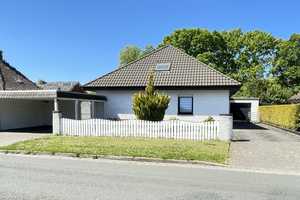 *** Bungalow mit Platzangebot, Garten, Garage... *** – Leer (Kreis) – Vorschaubild 1
