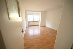 Helle 2-Zi.-Whg. mit Einbauküche ab 01.07. in Linden-Süd – Die vollständige Adresse der Immobilie erhältst du vom Anbieter., 30449 Linden-Süd, Hannover – Vorschaubild 2