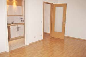 Gemütliche 3-Zimmer-Erdgeschosswohnung mit Terrasse! – Am Krusenick 04, 12555 Köpenick, Berlin – Vorschaubild 2