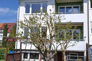Sofort frei - Reiheneckhaus - großes Gartengrundstück - tolle, ruhige Wohnlage - mit 2 Einzelgaragen – Höhenblick 34, 89079 Einsingen, Ulm – Vorschaubild 2