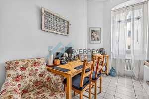 Großzügige 3,5-Zimmer-Altbauwohnung mit Balkon – stilvoll renoviert und modernisiert – Die vollständige Adresse der Immobilie erhältst du vom Anbieter., 10247 Friedrichshain, Berlin – Vorschaubild 7
