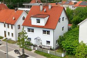 Sympathisches Ein- Zweifamilienhaus – Die vollständige Adresse der Immobilie erhältst du vom Anbieter., 87727 Babenhausen – Vorschaubild 1