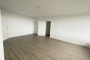 Willkommen in Ihrer frisch modernisierten Familien-Wohnung mit Balkon-Weitblick, Wannenbad, Gäste-WC – Friedensstraße 114a, 51145 Urbach, Köln – Vorschaubild 25