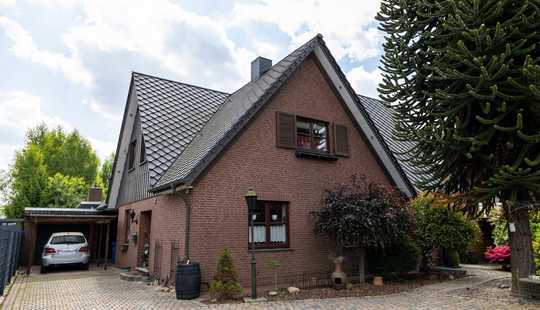 Bild von *** ZWEI HÄUSER - EIN PREIS - RUHIGE LAGE - WOHNEN MIT BIS ZU 3 GENERATIONEN MÖGLICH ***