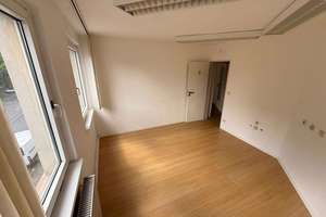 Attraktive 9-Zimmer-Wohnung mit Einbauküche in zentraler Lage von Gelsenkirchen – Fürstinnenstraße 32, 45883 Feldmark, Gelsenkirchen – Vorschaubild 17