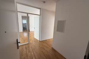 4,5 Zimmerwohnung mit Balkon in ruhiger Lage im Ulmer Brauerviertel – Die vollständige Adresse der Immobilie erhältst du vom Anbieter., 89077 Weststadt, Ulm – Vorschaubild 2