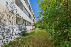Kernsanierte 3-Zimmer-Wohnung mit Loggia in grüner Lage – 81477 Solln, München – Vorschaubild 17