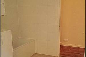 Stilvolle und geräumige 1-Zimmer-Wohnung mit Einbauküche in Berlin – Wilmersdorfer Straße 41, 10627 Charlottenburg, Berlin – Vorschaubild 9