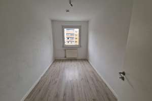 **JETZT EINZIEHEN**3-Zimmer-Wohnung // Balkon // 3.OG // Bad mit Wanne // ab sofort – Ringstraße 89, 4209 Grünau-Mitte, Leipzig – Vorschaubild 3