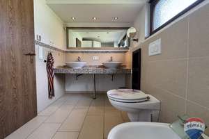 Property thumbnail 34