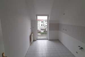 Ruhig gelegene 3-Raumwohnung mit Balkon – Alexander-Puschkin-Straße 70, 39108 Magdeburg – Vorschaubild 2
