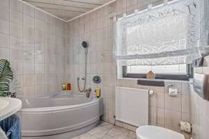 Property thumbnail 16