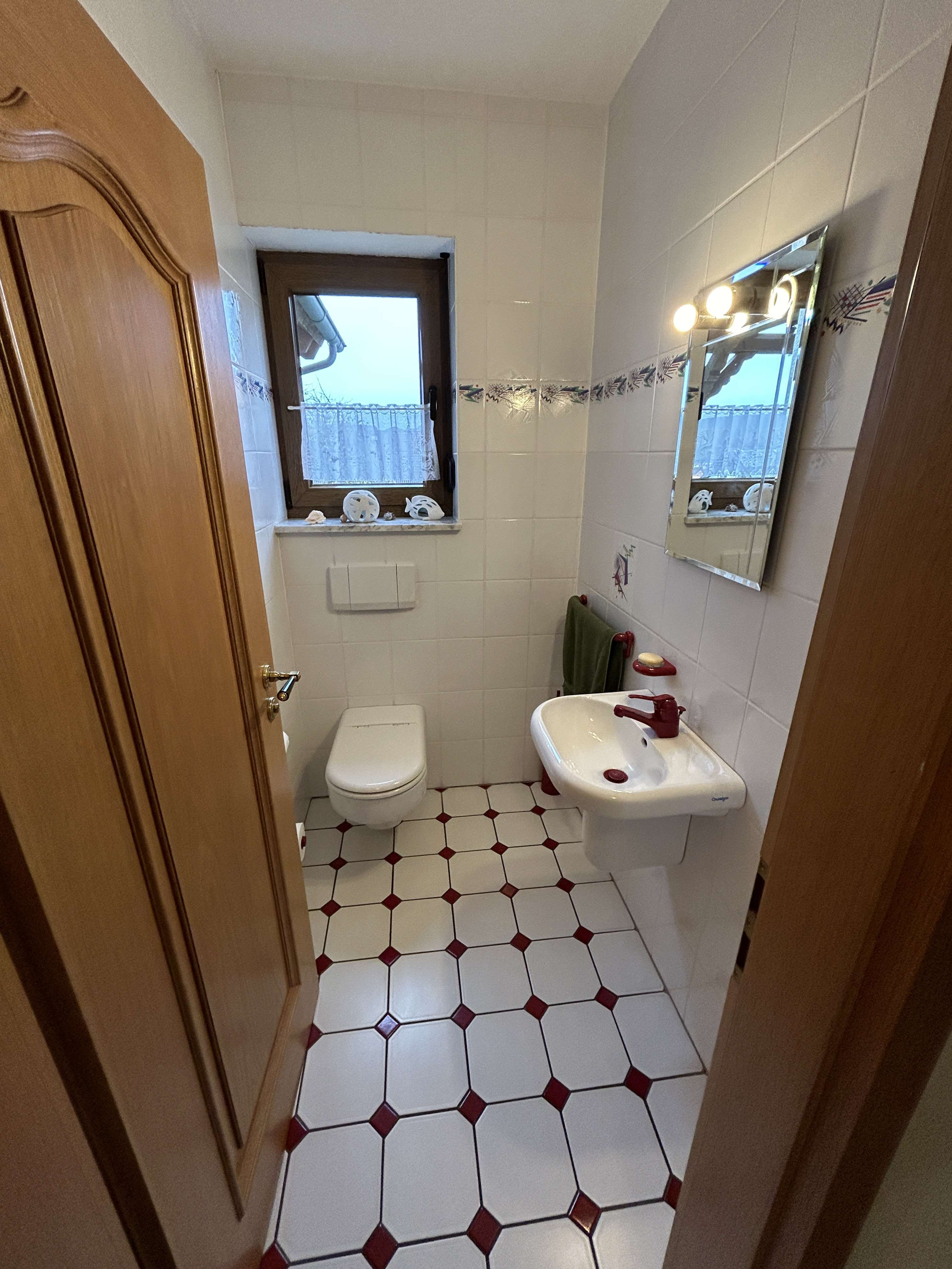 Immobilie in Diemelstadt - Zweifamilienhaus mit Doppelgarage in idyllischer Lage in Diemelstadt-Wrexen - Bild 11