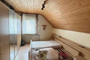 JA, zum ruhig gelegenen Ein-/Zweifamilienhaus mit Garagen  und  schönem Garten - Nähe Ittertal! – Die vollständige Adresse der Immobilie erhältst du vom Anbieter., 42719 Wald, Solingen – Vorschaubild 12
