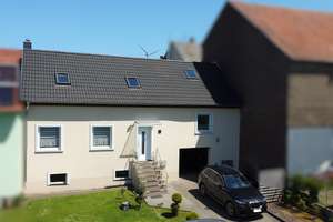 Ideal für Grenzgänger – Einfamilienhaus bei Orscholz/Weiten nahe Luxemburg – Die vollständige Adresse der Immobilie erhältst du vom Anbieter., 66693 Mettlach – Vorschaubild 1
