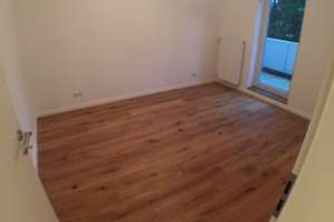 Helle und ruhige 3,5 Zi. Wohnung, Parkett, umlaufender W/N-Balkon, Aufzug, Keller, Mü.-Solln – 81477 Solln, München – Vorschaubild 6