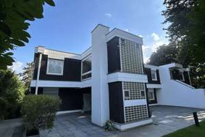 Großzügige und Charmante ETW in guter Lage von Düsseldorf Hubbelrath