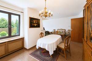 Einfamilienhaus mit Einliegerwohnung, Kamin und Terrasse – nahe dem Escher See – Die vollständige Adresse der Immobilie erhältst du vom Anbieter., 50765 Esch/Auweiler, Köln – Vorschaubild 3