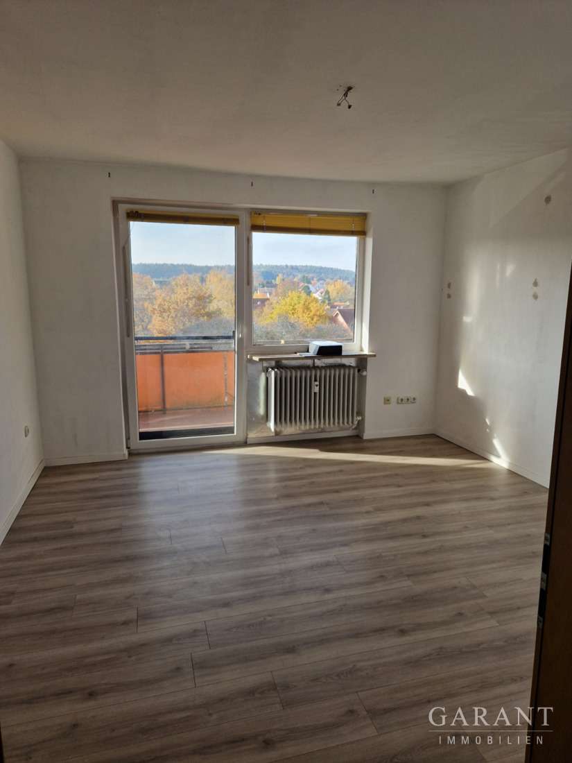 Immobilie in Walsdorf - Charmante 3 Zimmer-Wohnung mit Südwest-Balkon, komplett mit Einbauküche - Bild 4