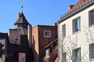 Exklusives Wohnen über den Dächern der Nürnberger Altstadt – Stillvolle 3-Zimmerwohnung ! – Die vollständige Adresse der Immobilie erhältst du vom Anbieter., 90403 Altstadt, St. Sebald, Nürnberg – Vorschaubild 2
