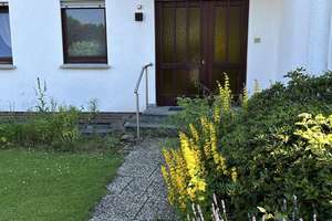 Provisionsfrei !  Großzügiges Reihenendhaus in Bielefeld-Theesen in bester, beliebter Wohnlage – Die vollständige Adresse der Immobilie erhältst du vom Anbieter., 33739 Jöllenbeck, Bielefeld – Vorschaubild 3