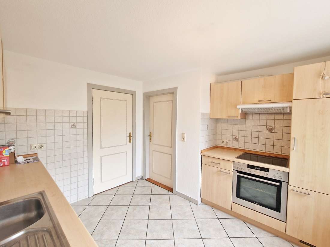 Immobilie in Ostrohe - Blick ins Grüne - Einfamilienhaus mit Garage und schönem Grundstück in guter Lage - Bild 3