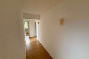 Attraktive 9-Zimmer-Wohnung mit Einbauküche in zentraler Lage von Gelsenkirchen – Fürstinnenstraße 32, 45883 Feldmark, Gelsenkirchen – Vorschaubild 3
