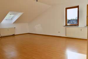 Großzügige 4-Zimmer-Wohnung mit Garage am Uni-Campus Hubland | hell, ruhig, grün – Gerlrud-von-Le-Fort 2, 97074 Frauenland, Würzburg – Vorschaubild 6