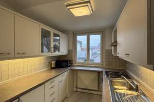 WG-Zimmer in Bestlage im Herzen von Stuttgart-West frisch renovierte helle Dachgeschosswohnung