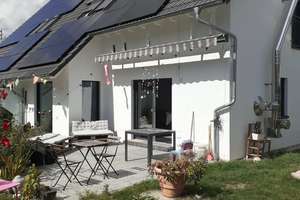 AUGSBURG-Firnhaberau+Niedrigenergiehaus+DHH+Gar.+Carport, helle Räume, gr.SW-Garten Erstbezug – 86169 Firnhaberau, Augsburg – Vorschaubild 2