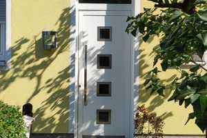 Mehrgenerationenhaus mit Einliegerwohn, viel Grünfläche, ausgezeichn. Standort – Nürnberg – Vorschaubild 1