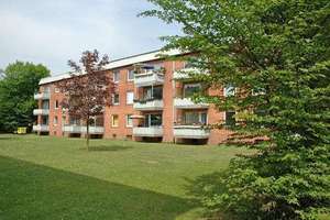 Grünes Hoisbüttel: moderne 3-Zimmer-Wohnung mit Balkon, Vollbad, Einbauküche und Kellerabteil