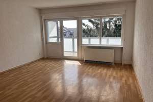 Ihre helle  2-Zimmer Wohnung  mit Balkon und EBK