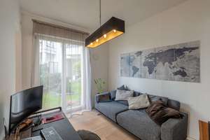 Zu Verkaufen! Bezugsfreie 3-Zimmer-Erdgeschoss-Wohnung mit Privatgarten im Samariterkiez! – Bänschstraße 85A, 10247 Friedrichshain, Berlin – Vorschaubild 11