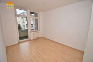 *Geräumige 3-Raum-Wohnung mit EBK, Balkon, Aufzug und Stellplatz auf dem Kassberg!* – Henriettenstraße 50, 9112 Kaßberg, Chemnitz – Vorschaubild 10
