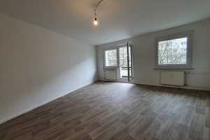 **FRISCH RENOVIERT**3-Zimmer-Wohnung // Balkon // 3.OG // Bad mit Wanne – Jupiterstraße 7, 4205 Leipzig – Vorschaubild 2