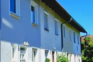 Seltene Gelegenheit: Ruhiges Reihenhaus in Ramersdorf. Provisionsfrei, grün & top angebunden