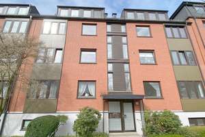 Vermietete Drei-Zimmer-Dachgeschoss-Wohnung mit Balkon im Hulsberg