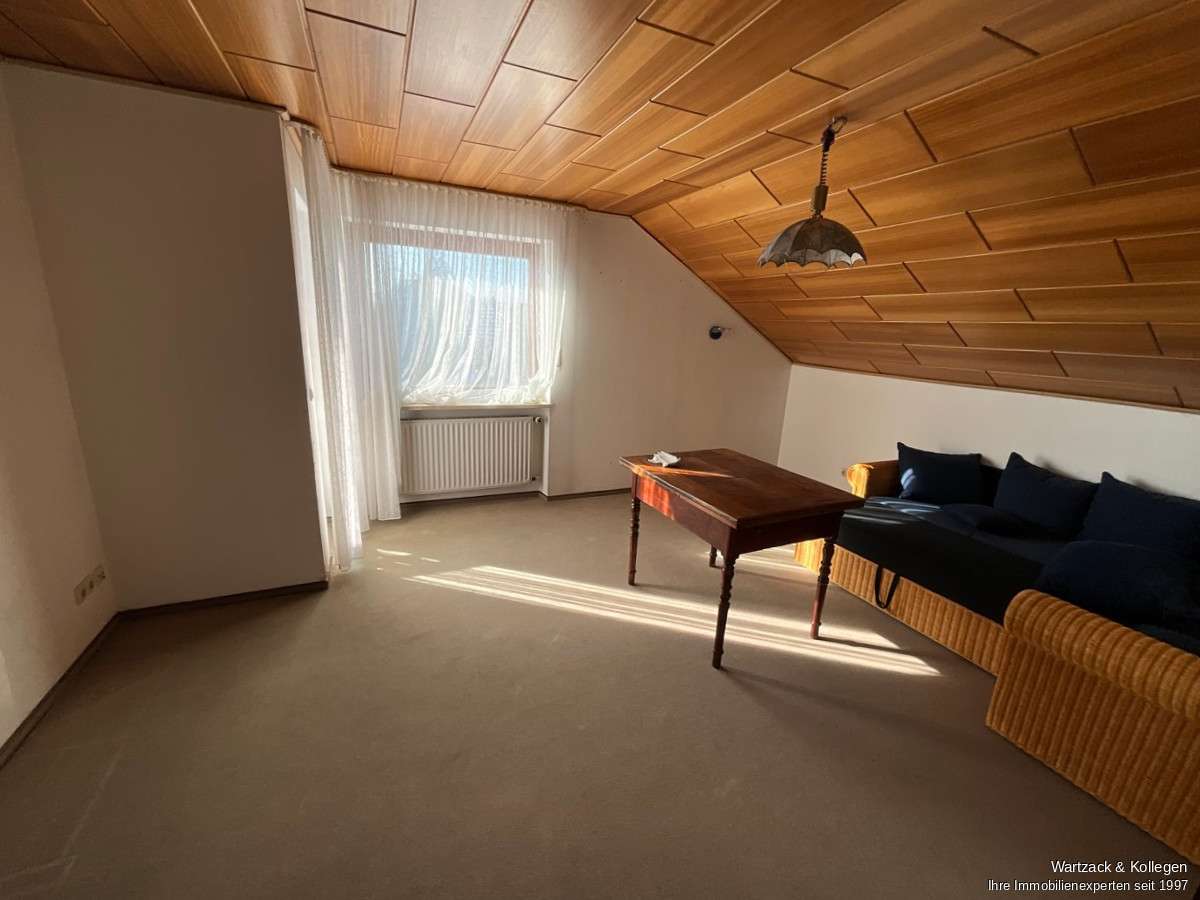 Immobilie in Postbauer-Heng - Familienschatz!
Ein- bis Zweifamilienhaus 
in Postbauer-Heng (Kemnath) - Bild 12