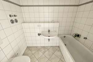 Wunderschöne Single Wohnung mit Balkon in Dresden-Pieschen zur Miete! – Altpieschen 5a, 1127 Pieschen-Süd, Dresden – Vorschaubild 4