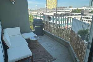 Charmante 2-Zimmer-Wohnung mit Balkon und moderner Einbauküche – Tübinger Straße 3e, 80686 Land in Sonne, München – Vorschaubild 2