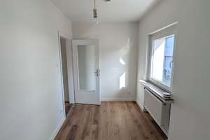 3 Zimmer Wohnung mit Balkon in Osnabrück – Die vollständige Adresse der Immobilie erhältst du vom Anbieter., 49090 Hafen, Osnabrück – Vorschaubild 2