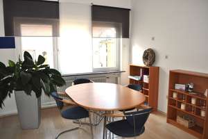 *Hainburg*  Wohn- und Geschäftshaus mit Garage – Die vollständige Adresse der Immobilie erhältst du vom Anbieter., 63512 Hainburg – Vorschaubild 3