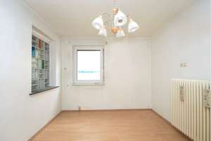 Freistehendes Einfamilienhaus mit großem  Grundstück und Entwicklungspotential – 67067 Rheingönheim, Ludwigshafen am Rhein – Vorschaubild 5