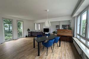 ***Helle Maisonettewohnung mit Loggia & Garagenstellplatz***