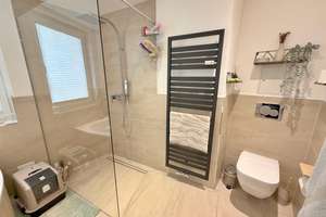 **Wohnen über den Dächern: Charmante 2-Zimmer-Wohnung mit Dachterrasse in Schwachhausen** – Buchenstr. 14d, 28211 Radio Bremen, Bremen – Vorschaubild 8