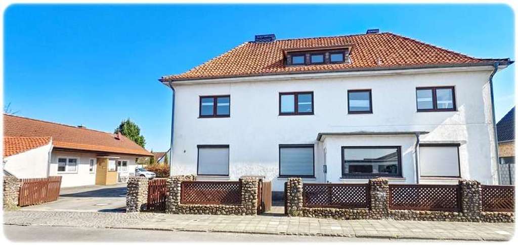 Immobilie in Uetze - Uetze: Profitieren Sie von einem Ein- und Zweifamilienhaus sowie potenziellem Bauland - Bild 2