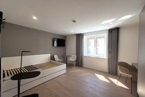 uniQ living // Vollmöbliertes Studenten-Apartment zwischen Uni und Altstadt – Kumpfmühler Straße 63A, 93051 Kumpfmühl-Ziegetsdorf-Neuprüll, Regensburg – Vorschaubild 3